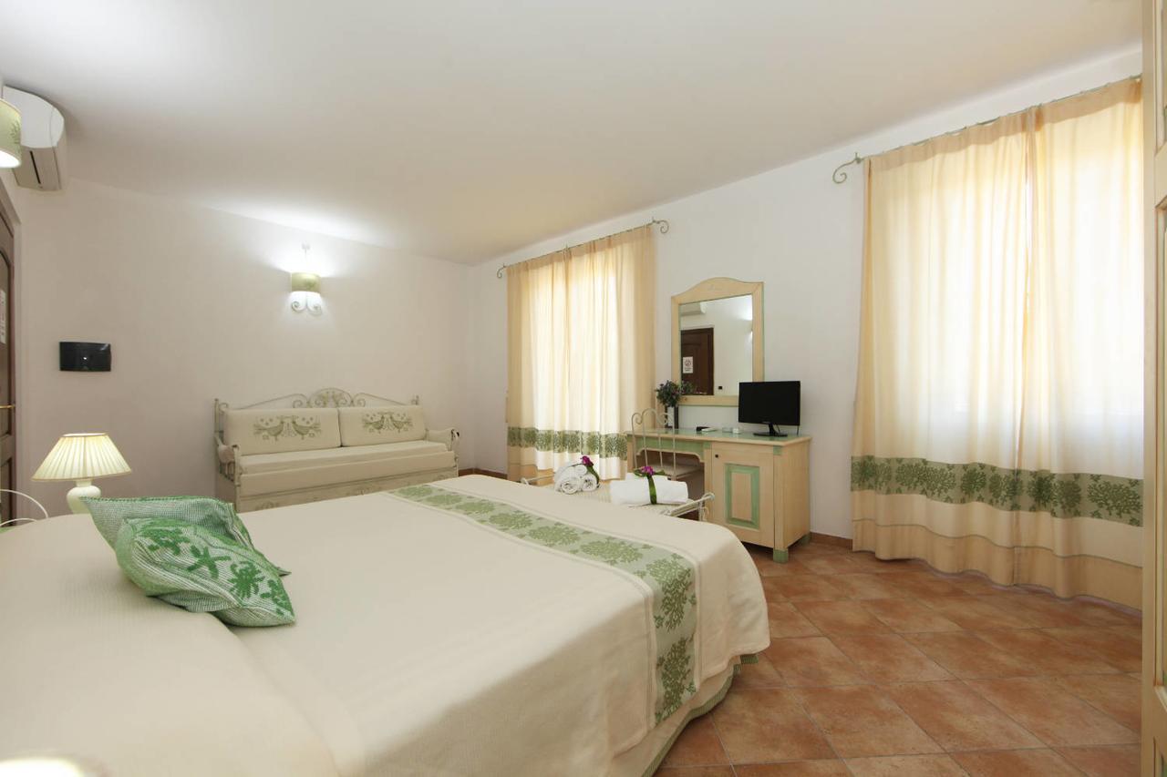 Guest House Villabianca La Maddalena  Dış mekan fotoğraf