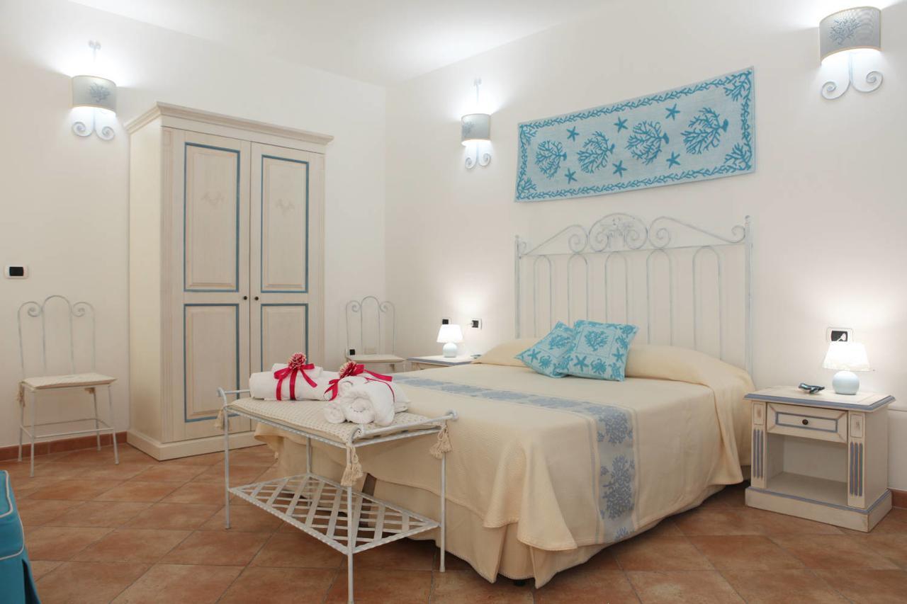 Guest House Villabianca La Maddalena  Dış mekan fotoğraf