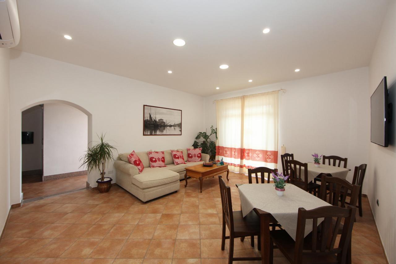 Guest House Villabianca La Maddalena  Dış mekan fotoğraf