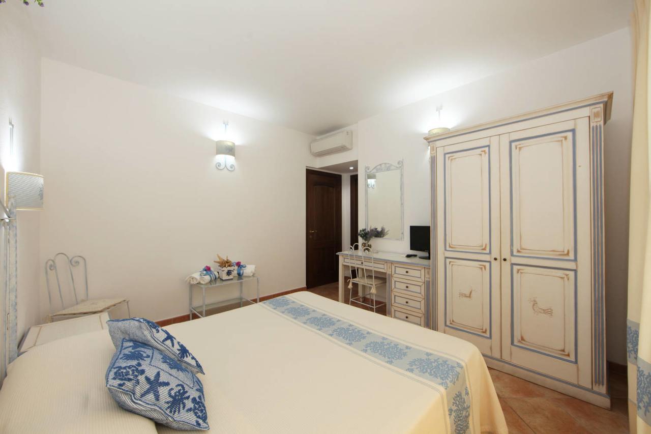 Guest House Villabianca La Maddalena  Dış mekan fotoğraf