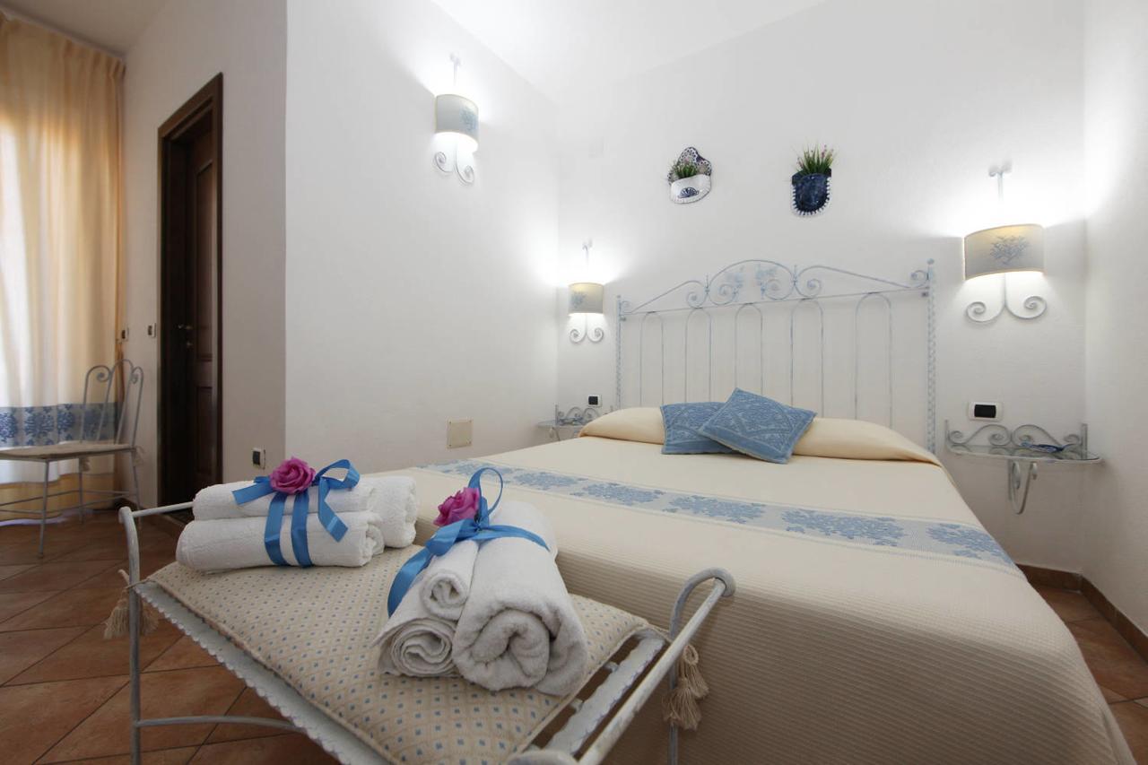 Guest House Villabianca La Maddalena  Dış mekan fotoğraf