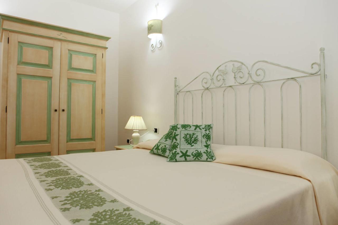 Guest House Villabianca La Maddalena  Dış mekan fotoğraf