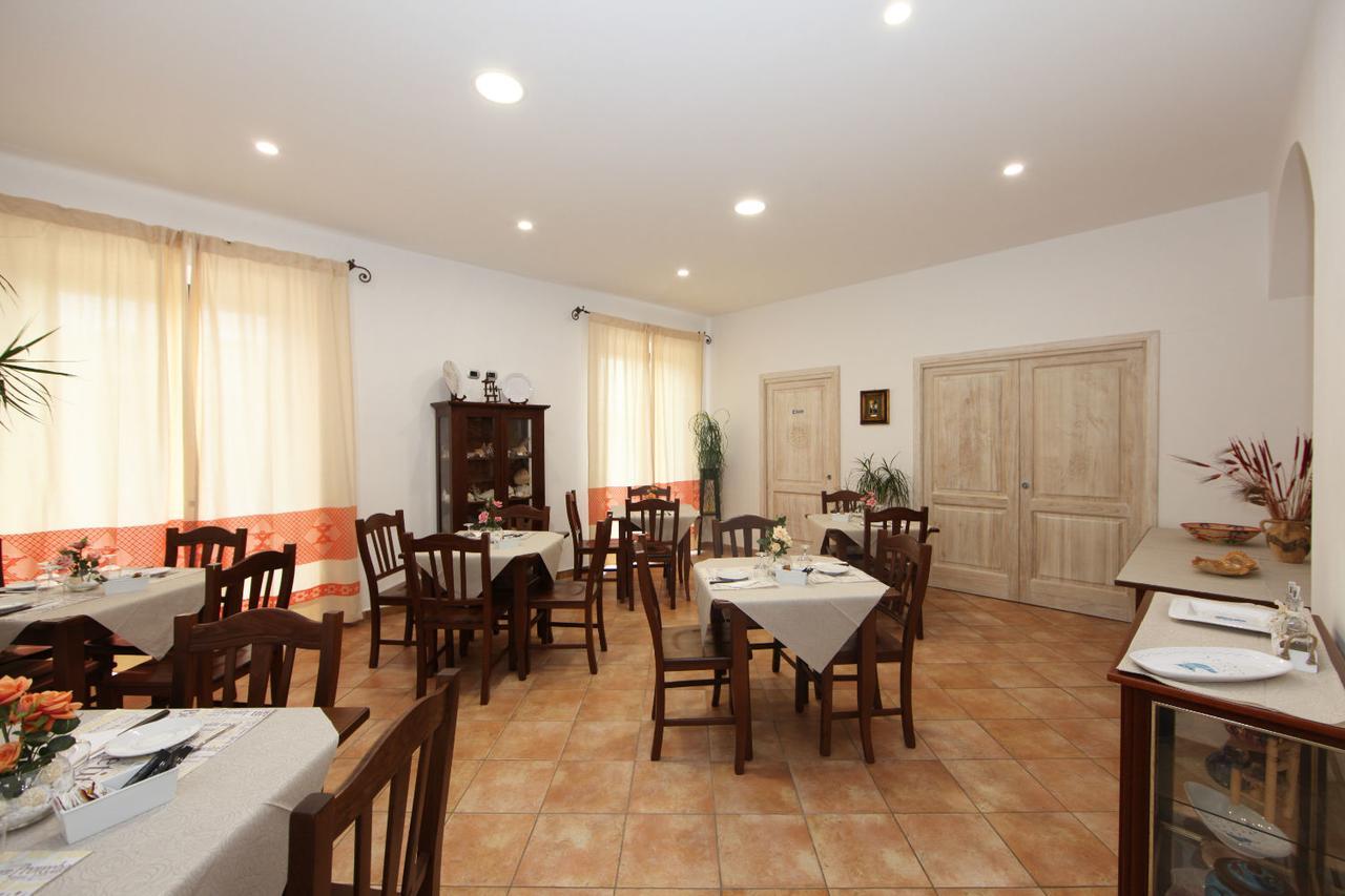Guest House Villabianca La Maddalena  Dış mekan fotoğraf