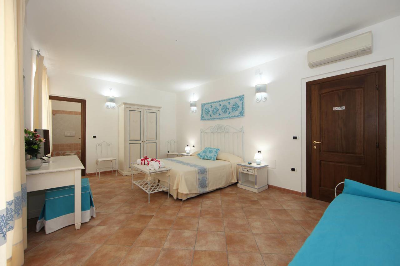 Guest House Villabianca La Maddalena  Dış mekan fotoğraf